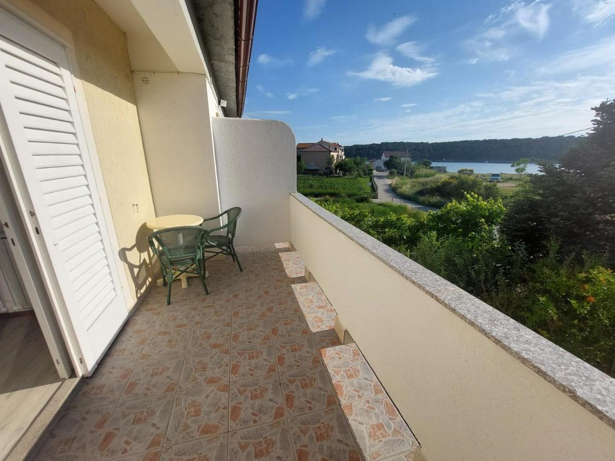 Rooms Marto Rab Exteriör bild